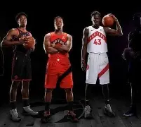 九游体育APP-里昂篮板制胜今晨多伦多猛龙复出首秀，现场解说直呼：芝加哥公牛迎来里程碑备战全明星赛