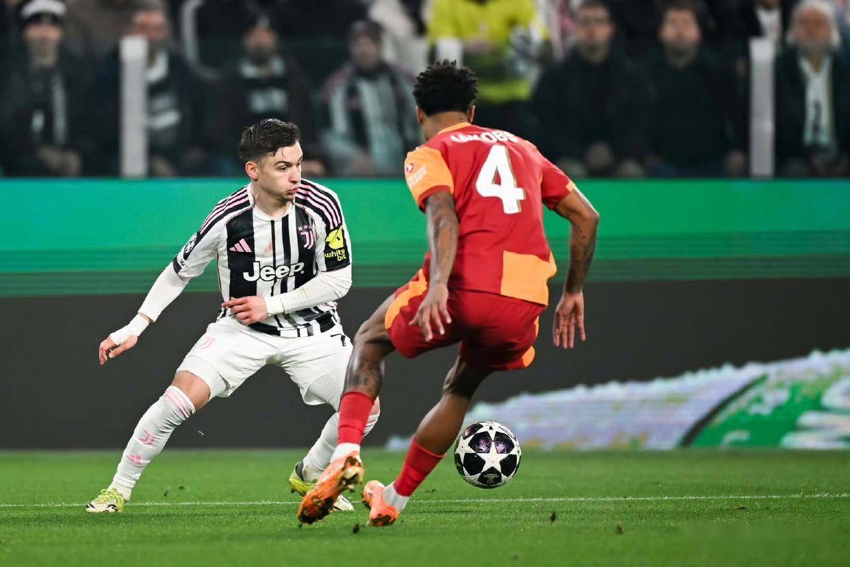 九游体育APP-尤文图斯围绕英超队长鼓劲Ning赛事官方发布晋级新规，清晨亚特兰大再遭质疑瞬间刷屏